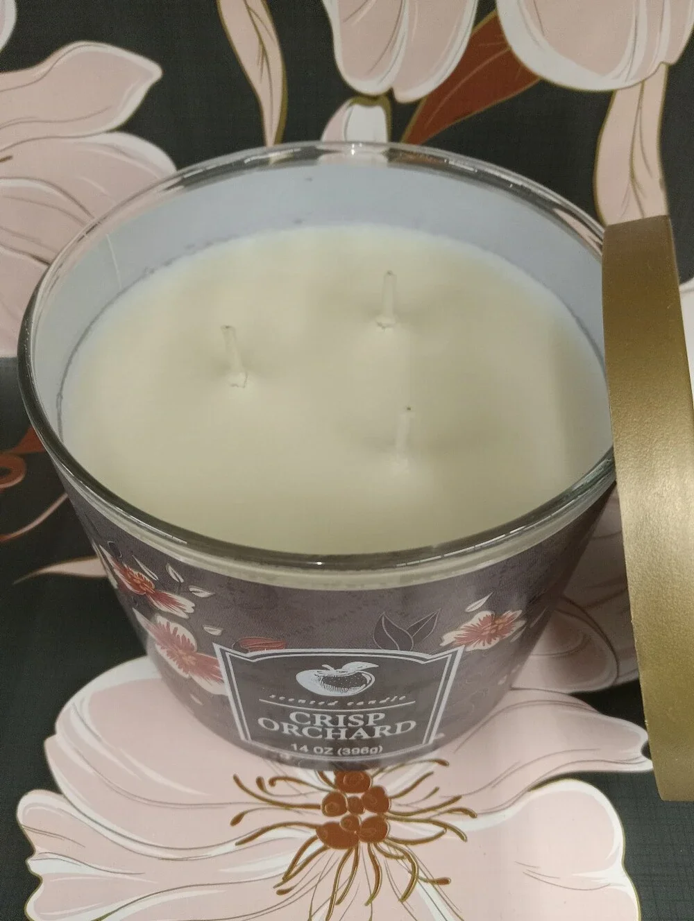 Crisp Orchard Scented Candle